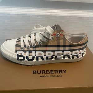 Burberry sneaker